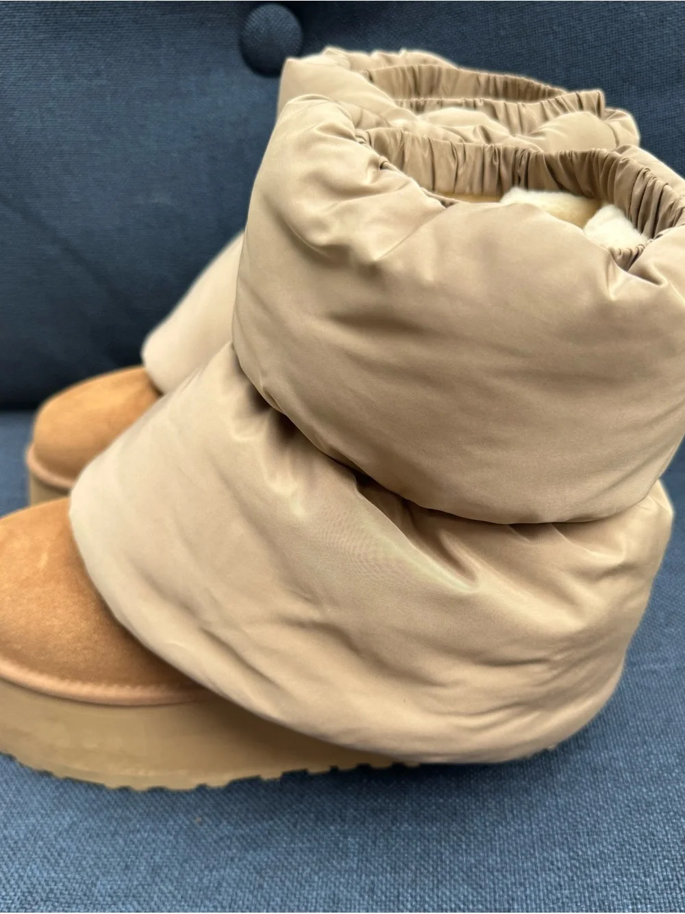 UGG sitting lower chestnut